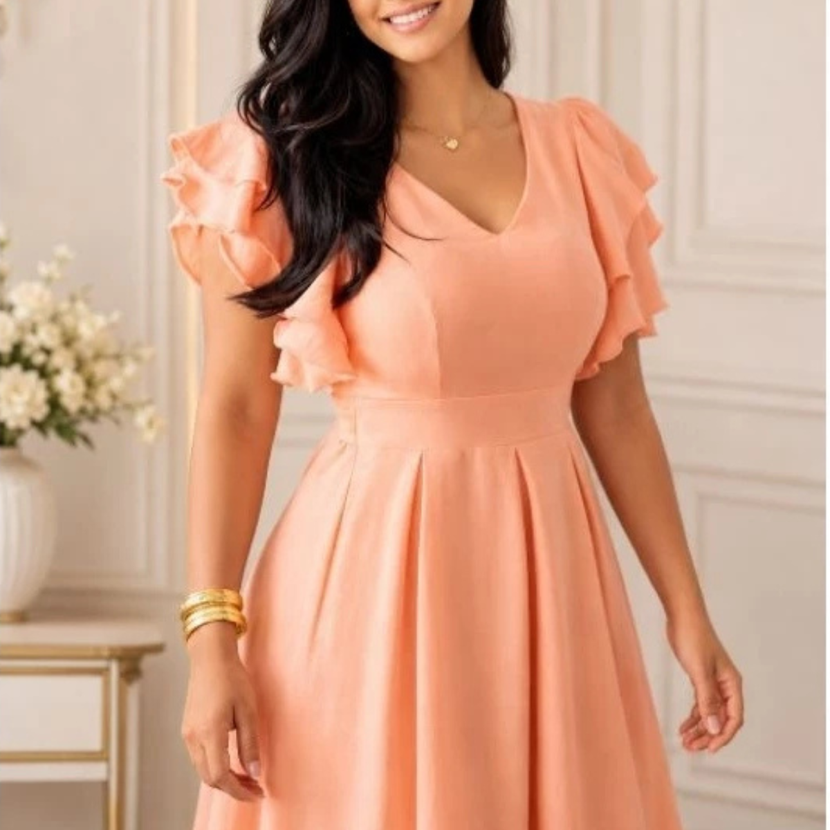Vestido midi feminino elegante com modelagem delicada e visual sofisticado.